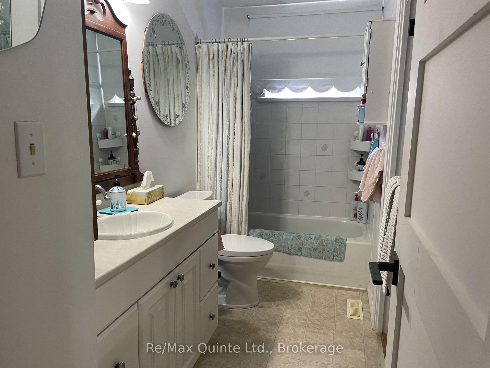 Photo 11 of 10 Mcquade Drive, Quinte West, Trenton Ward — HOMEH