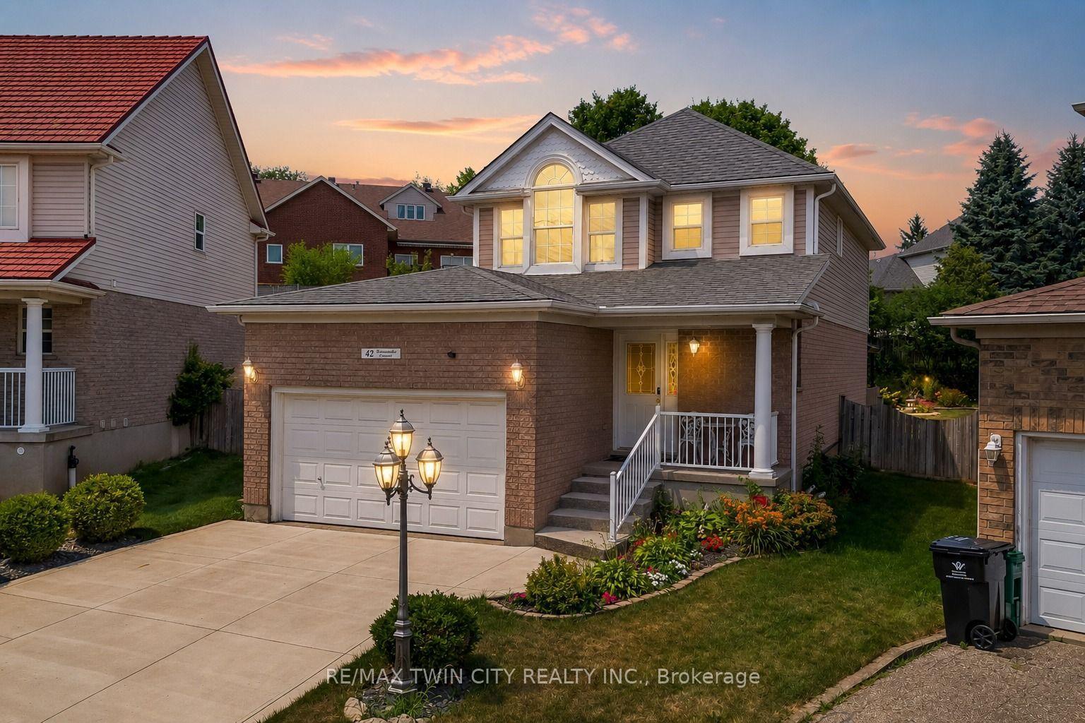Photo 1 of 42 Briarmeadow Crescent, Kitchener, Idlewood — HOMEH