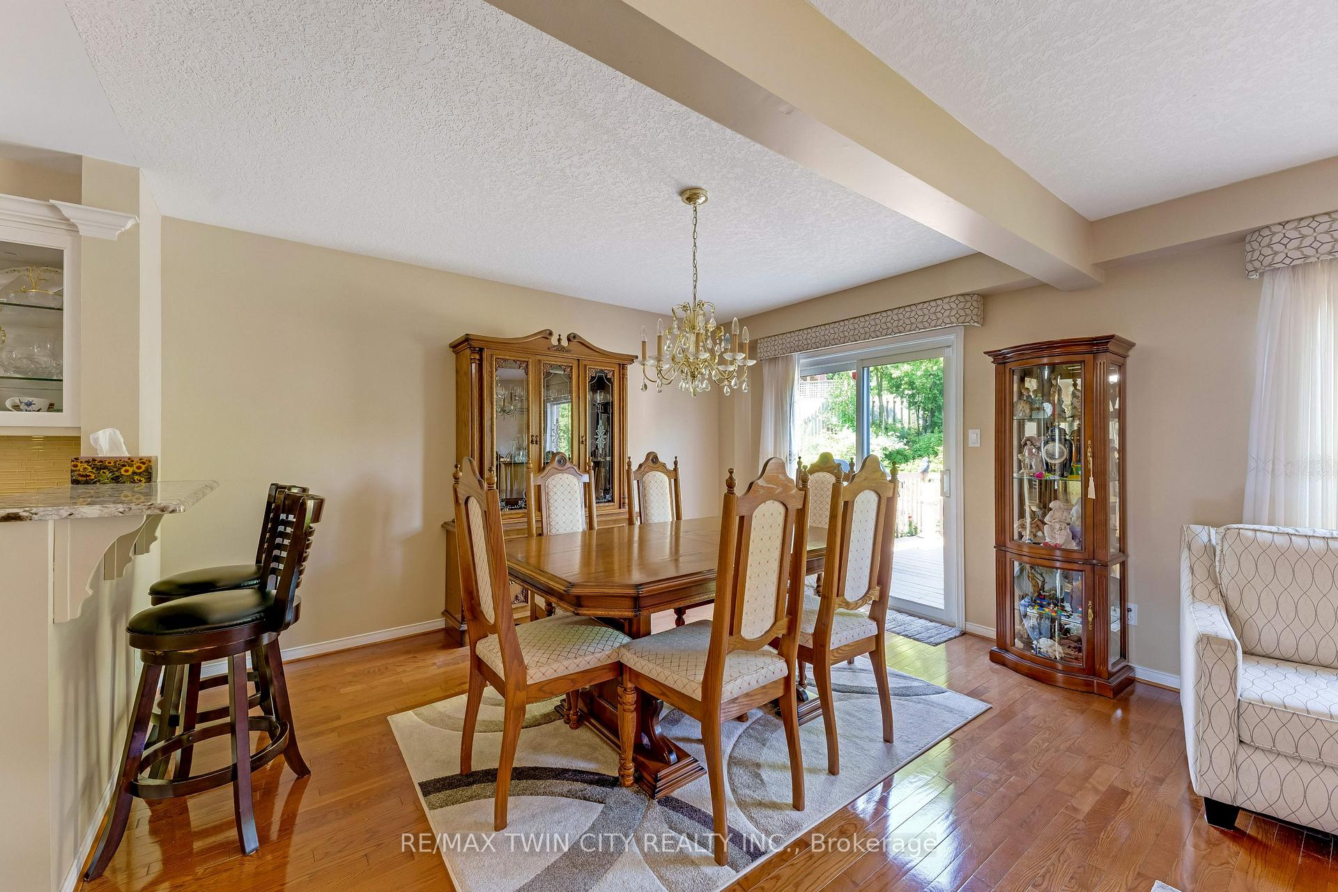Photo 6 of 42 Briarmeadow Crescent, Kitchener, Idlewood — HOMEH