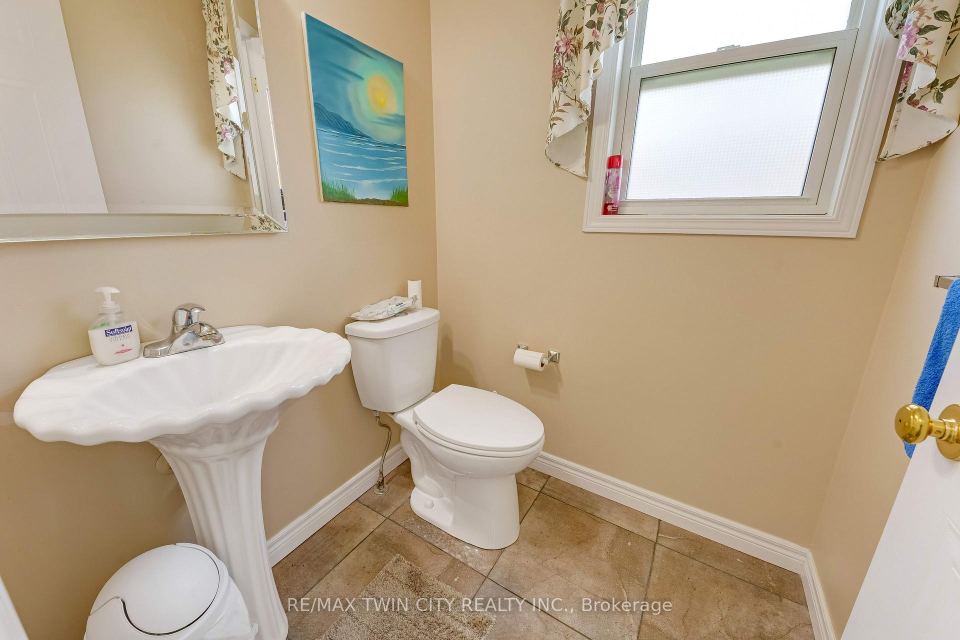 Photo 24 of 42 Briarmeadow Crescent, Kitchener, Idlewood — HOMEH