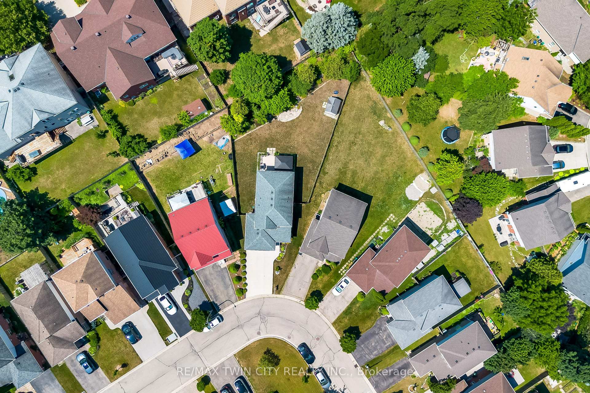 Photo 39 of 42 Briarmeadow Crescent, Kitchener, Idlewood — HOMEH