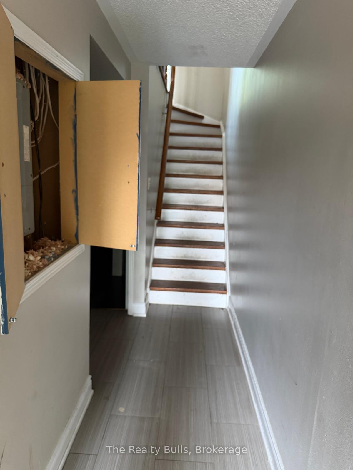 Photo 3 of Unit 76, 76 Spadina Road, Brampton, Brampton West — HOMEH