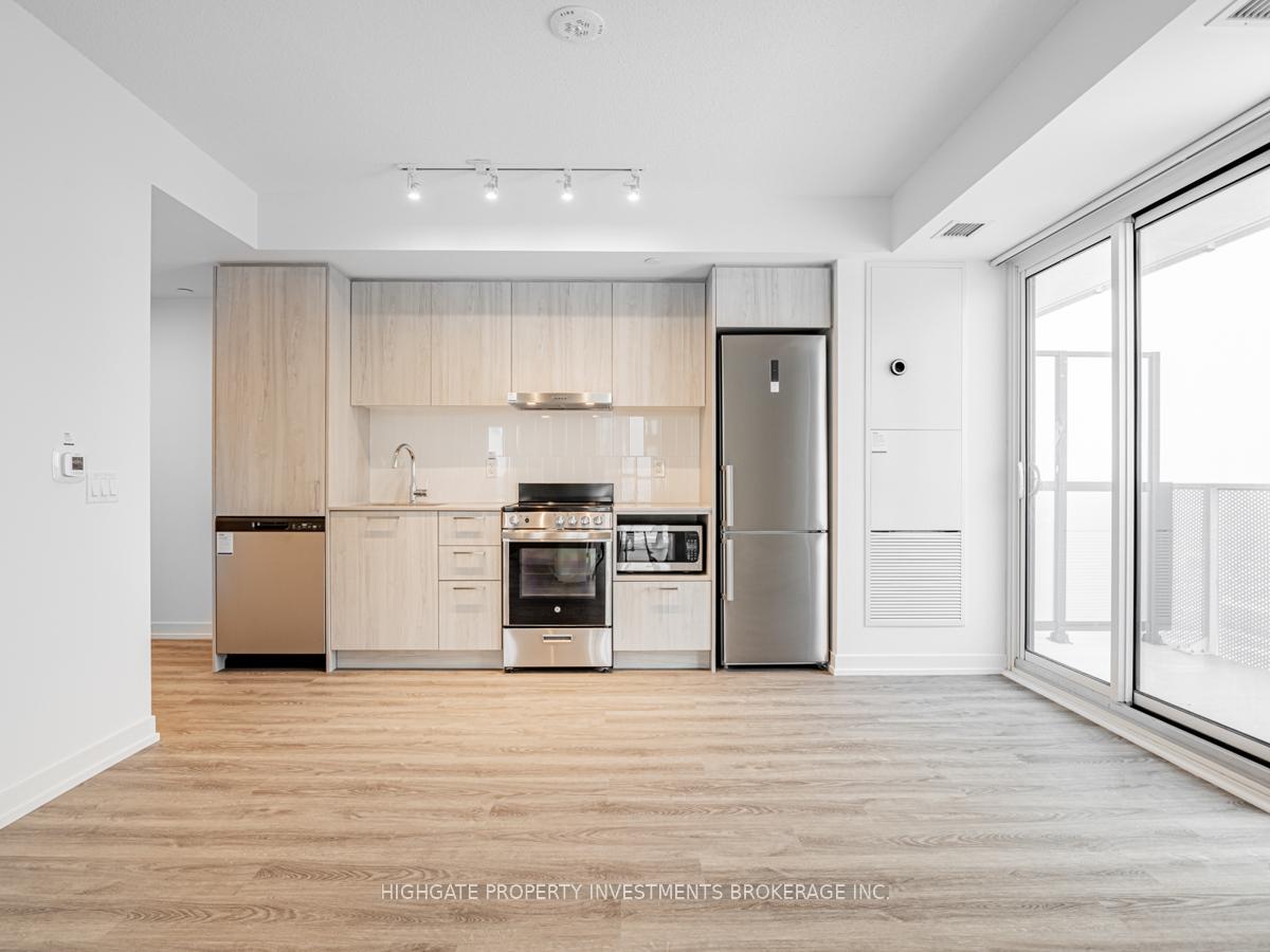 Photo 11 of Unit 2011, 195 Commerce Street, Vaughan, Vaughan Corporate Centre — HOMEH