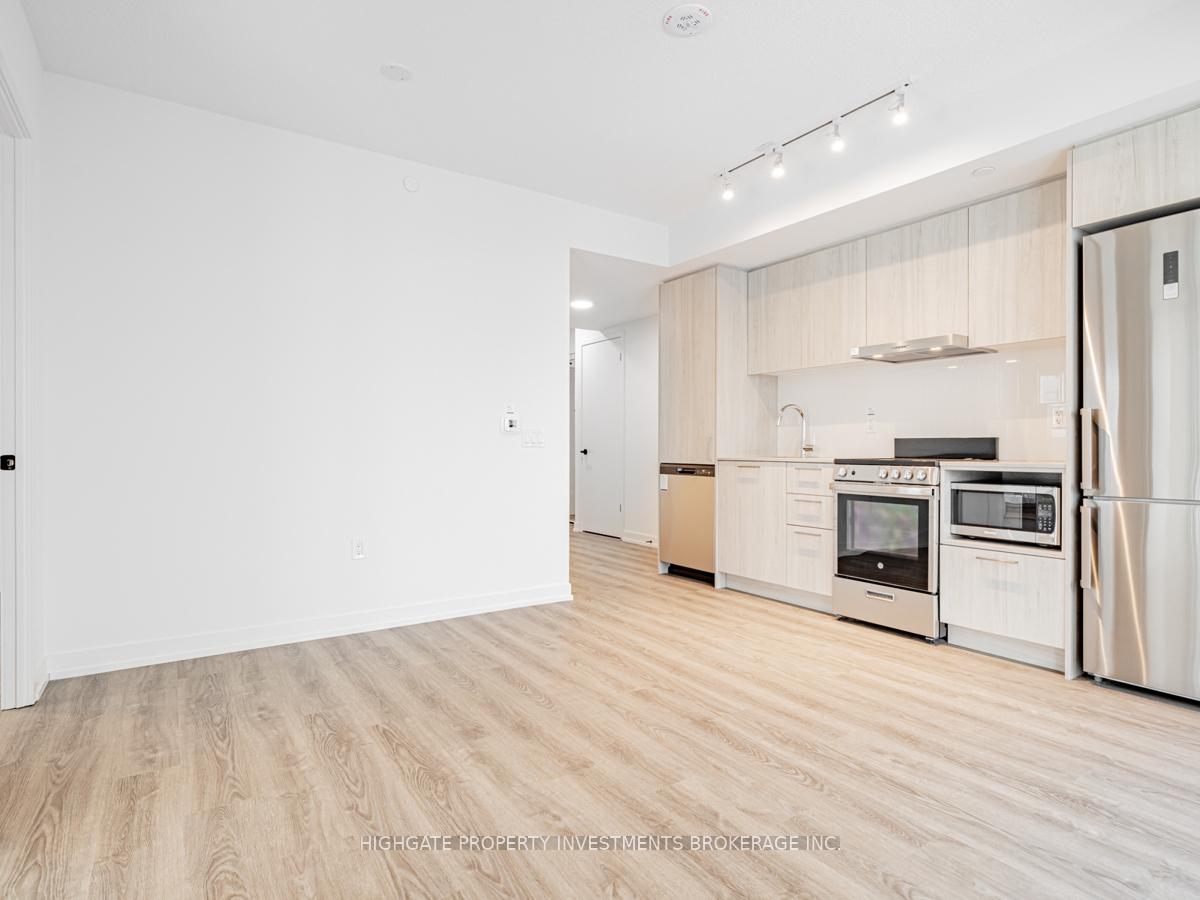 Photo 13 of Unit 2011, 195 Commerce Street, Vaughan, Vaughan Corporate Centre — HOMEH