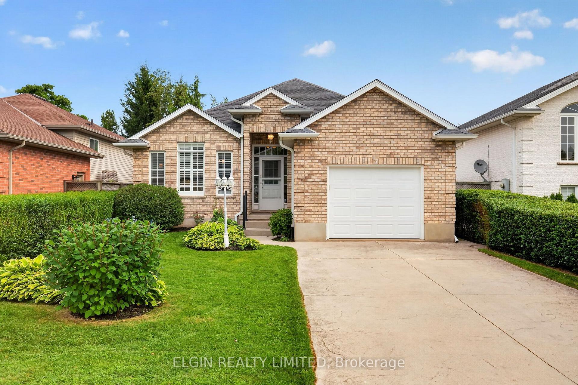 Photo 1 of 17 Steeplechase Court, St. Thomas — HOMEH