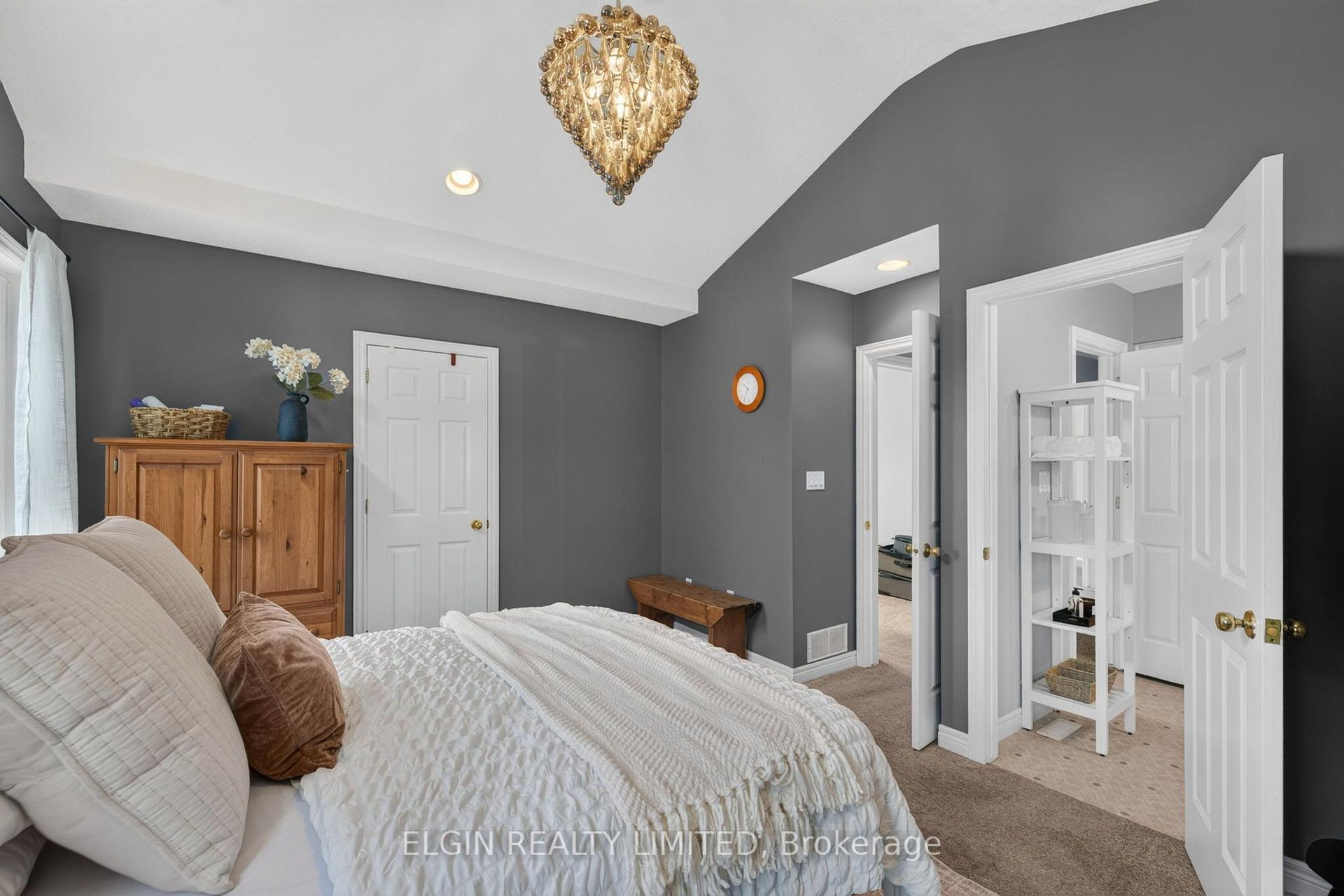 Photo 25 of 17 Steeplechase Court, St. Thomas — HOMEH