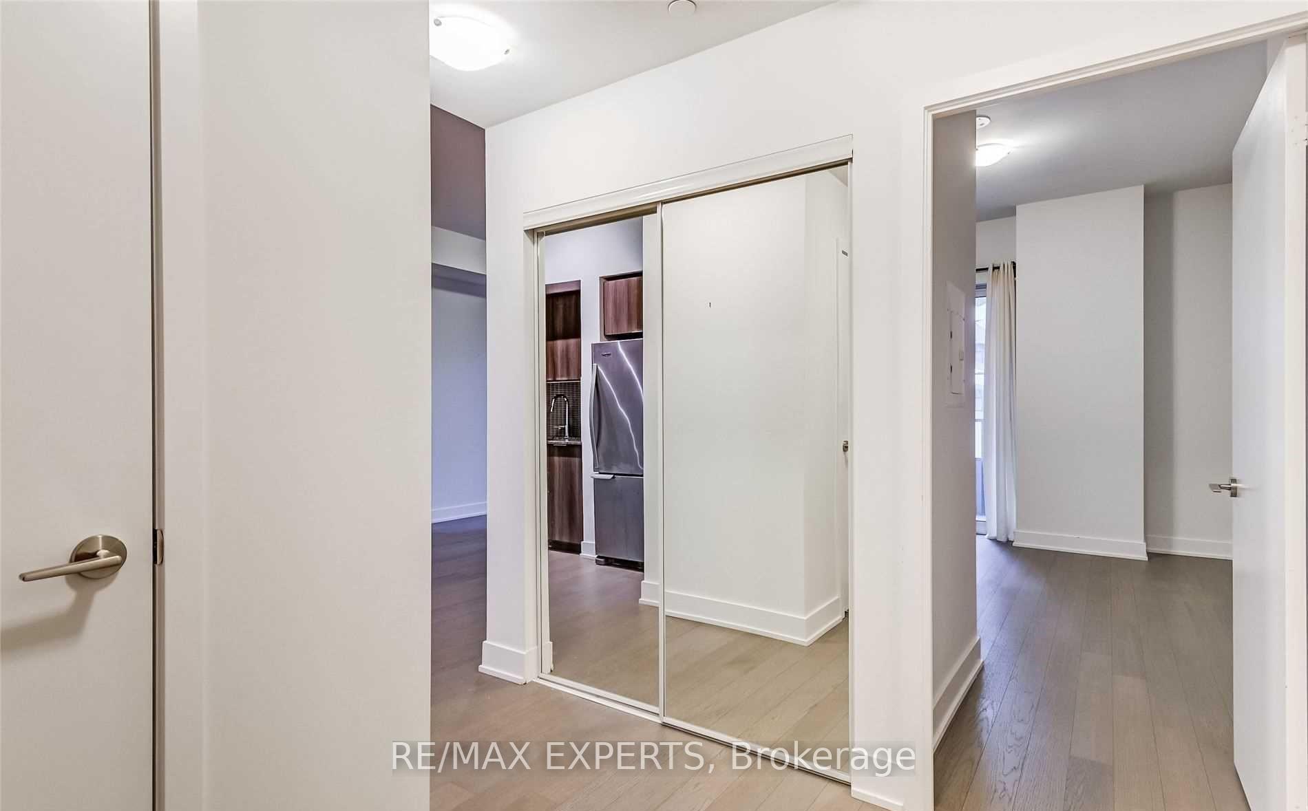 Photo 12 of Unit 450, 20 Shore Breeze Drive, Etobicoke, Mimico — HOMEH