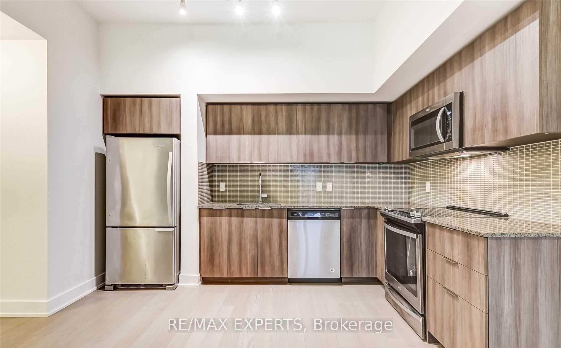 Photo 14 of Unit 450, 20 Shore Breeze Drive, Etobicoke, Mimico — HOMEH