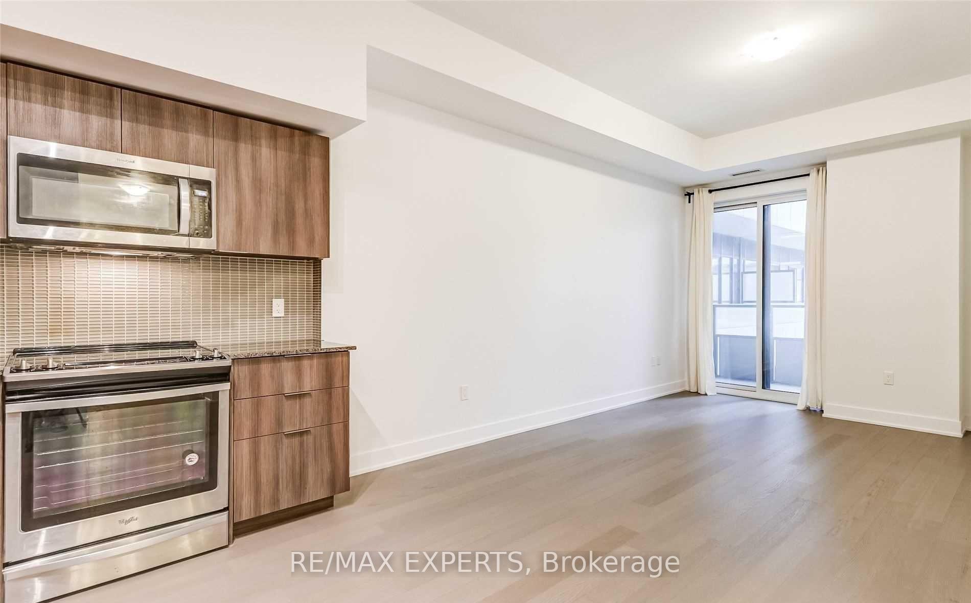 Photo 23 of Unit 450, 20 Shore Breeze Drive, Etobicoke, Mimico — HOMEH
