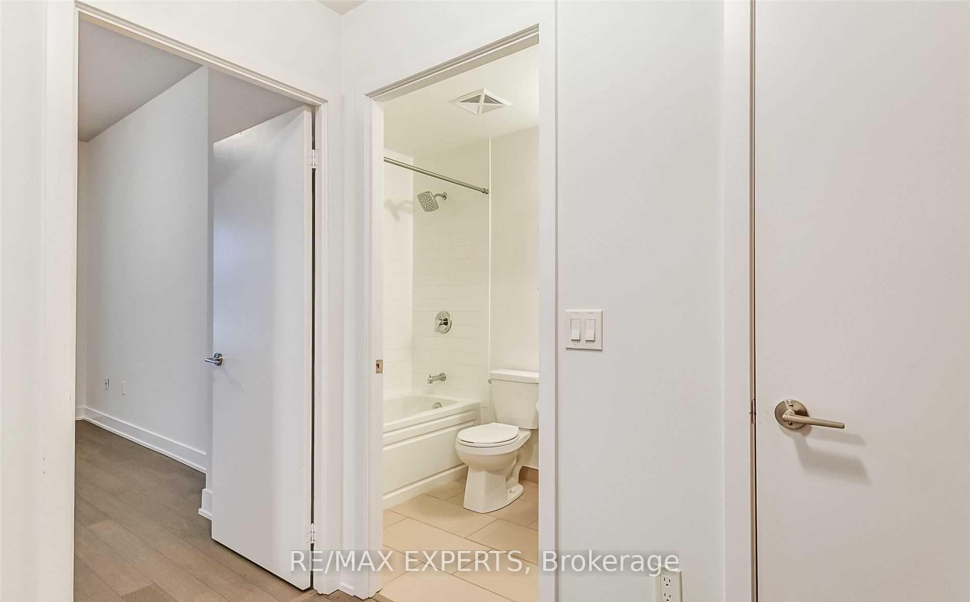 Photo 35 of Unit 450, 20 Shore Breeze Drive, Etobicoke, Mimico — HOMEH