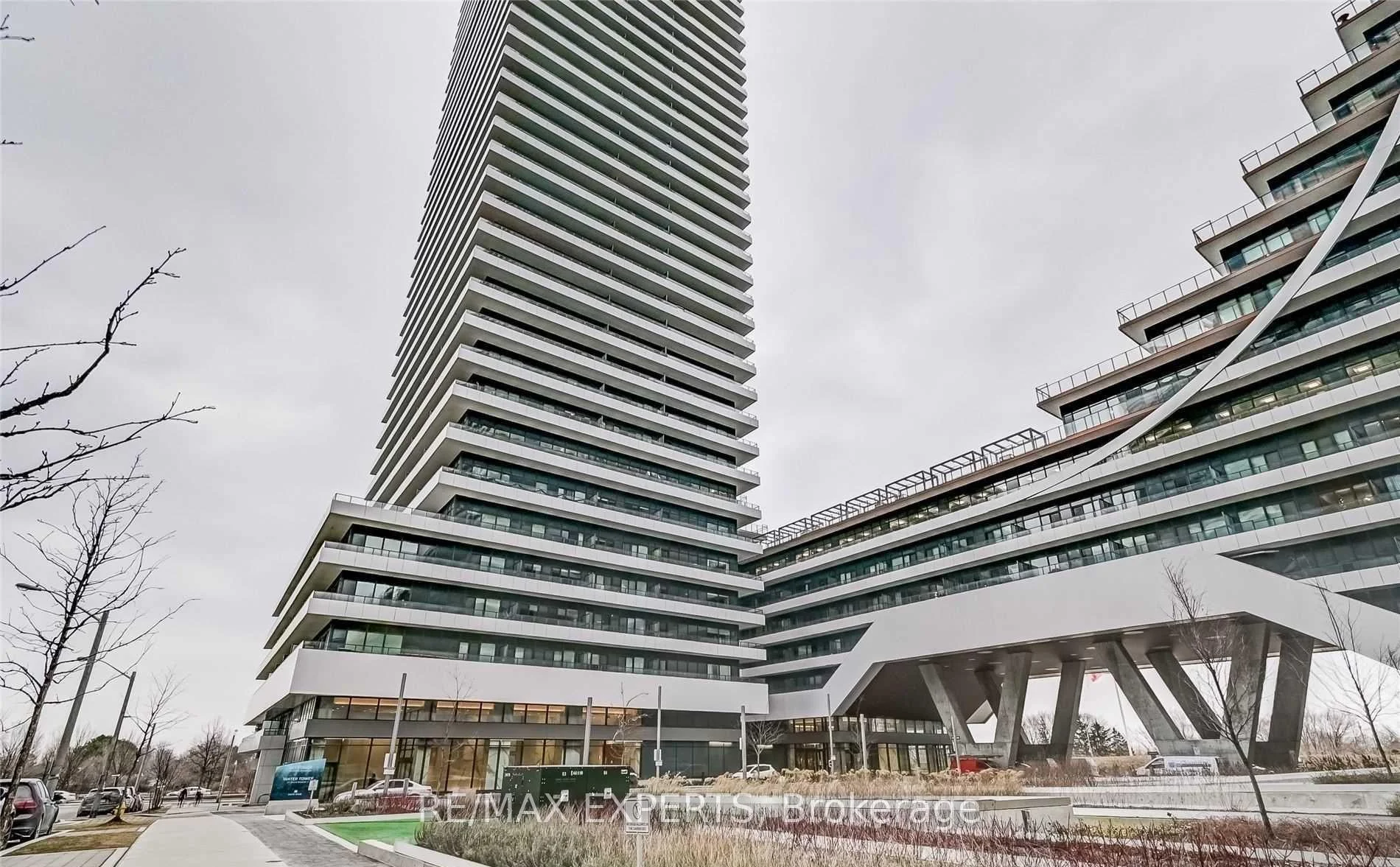 Photo 3 of Unit 450, 20 Shore Breeze Drive, Etobicoke, Mimico — HOMEH