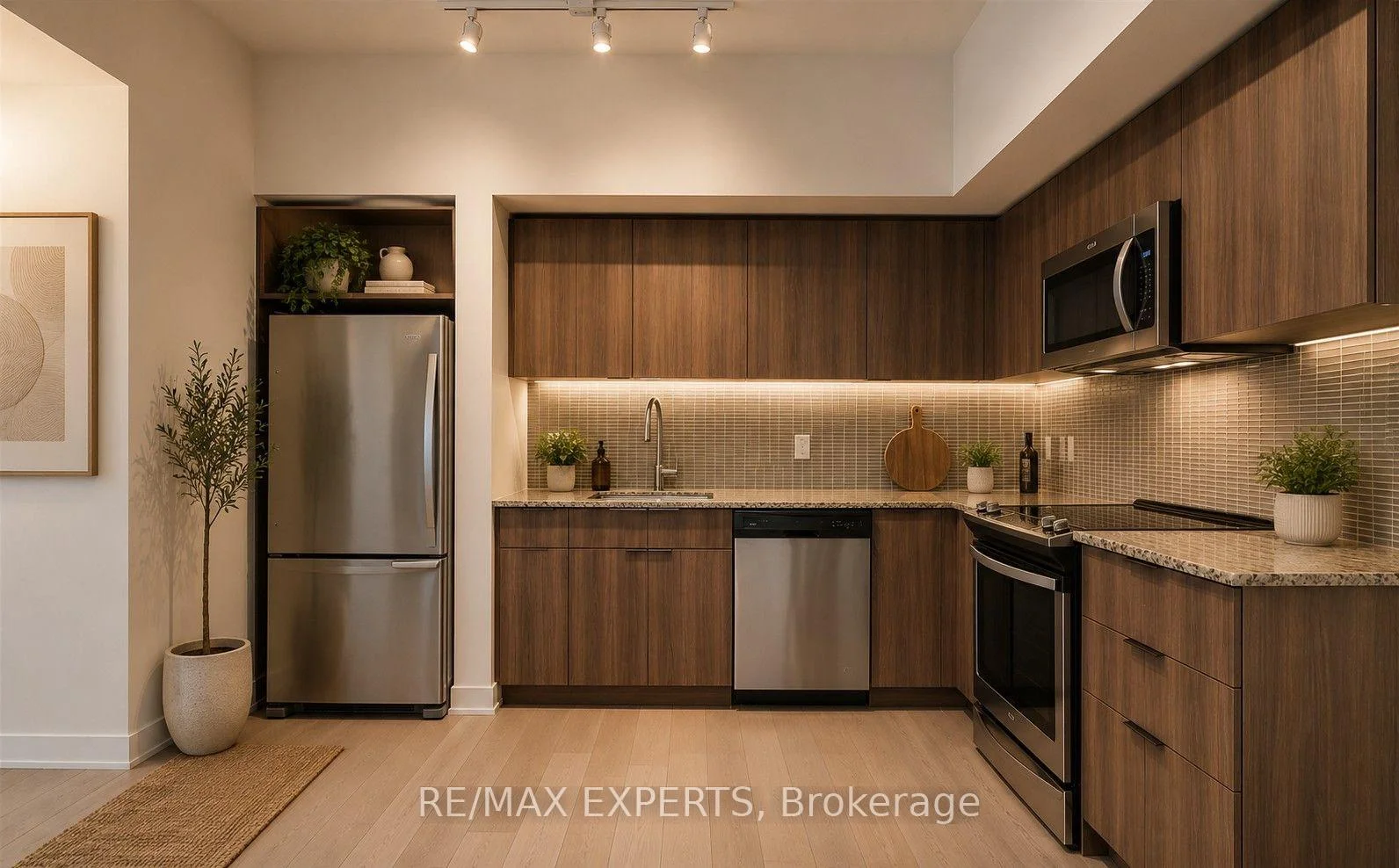 Photo 13 of Unit 450, 20 Shore Breeze Drive, Etobicoke, Mimico — HOMEH