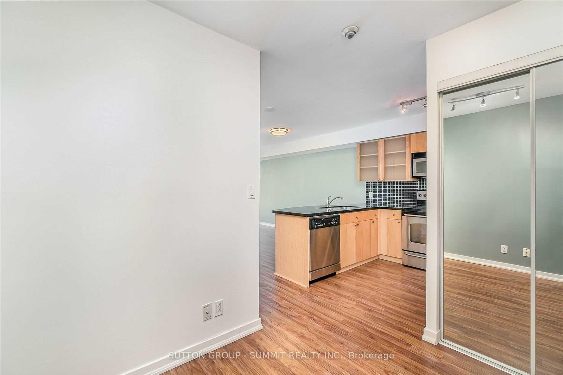 Photo 5 of Unit 416, 1005 King Street W, Toronto, Niagara — HOMEH