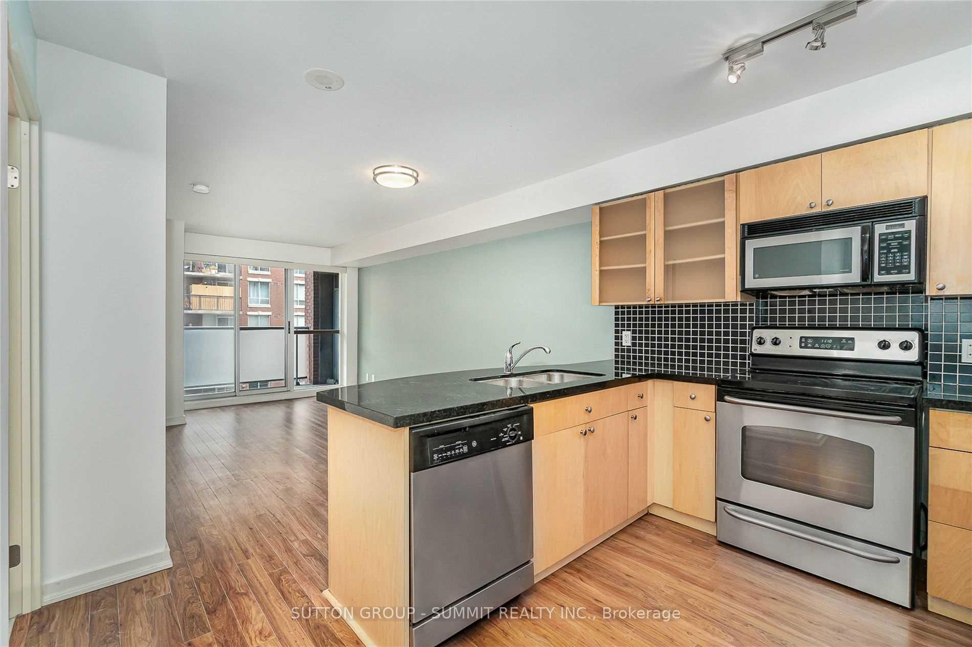 Photo 6 of Unit 416, 1005 King Street W, Toronto, Niagara — HOMEH