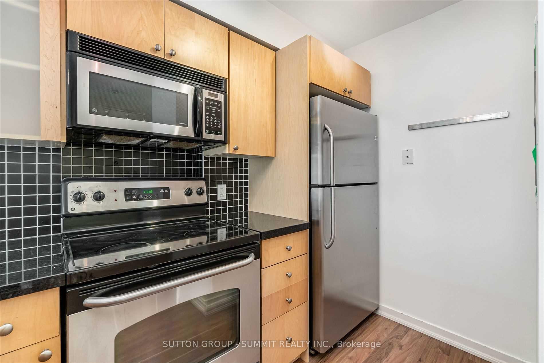 Photo 8 of Unit 416, 1005 King Street W, Toronto, Niagara — HOMEH