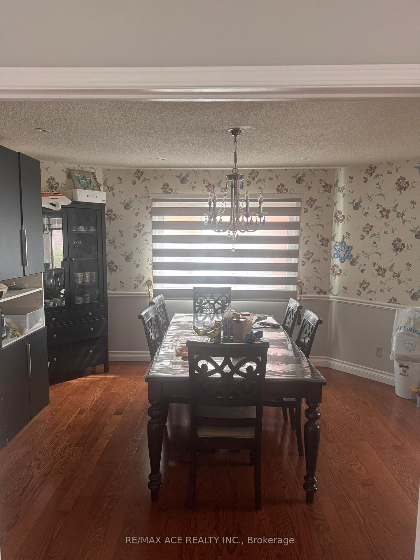 Photo 6 of 26 Brownridge Court N, Brampton, Fletcher's Creek South — HOMEH