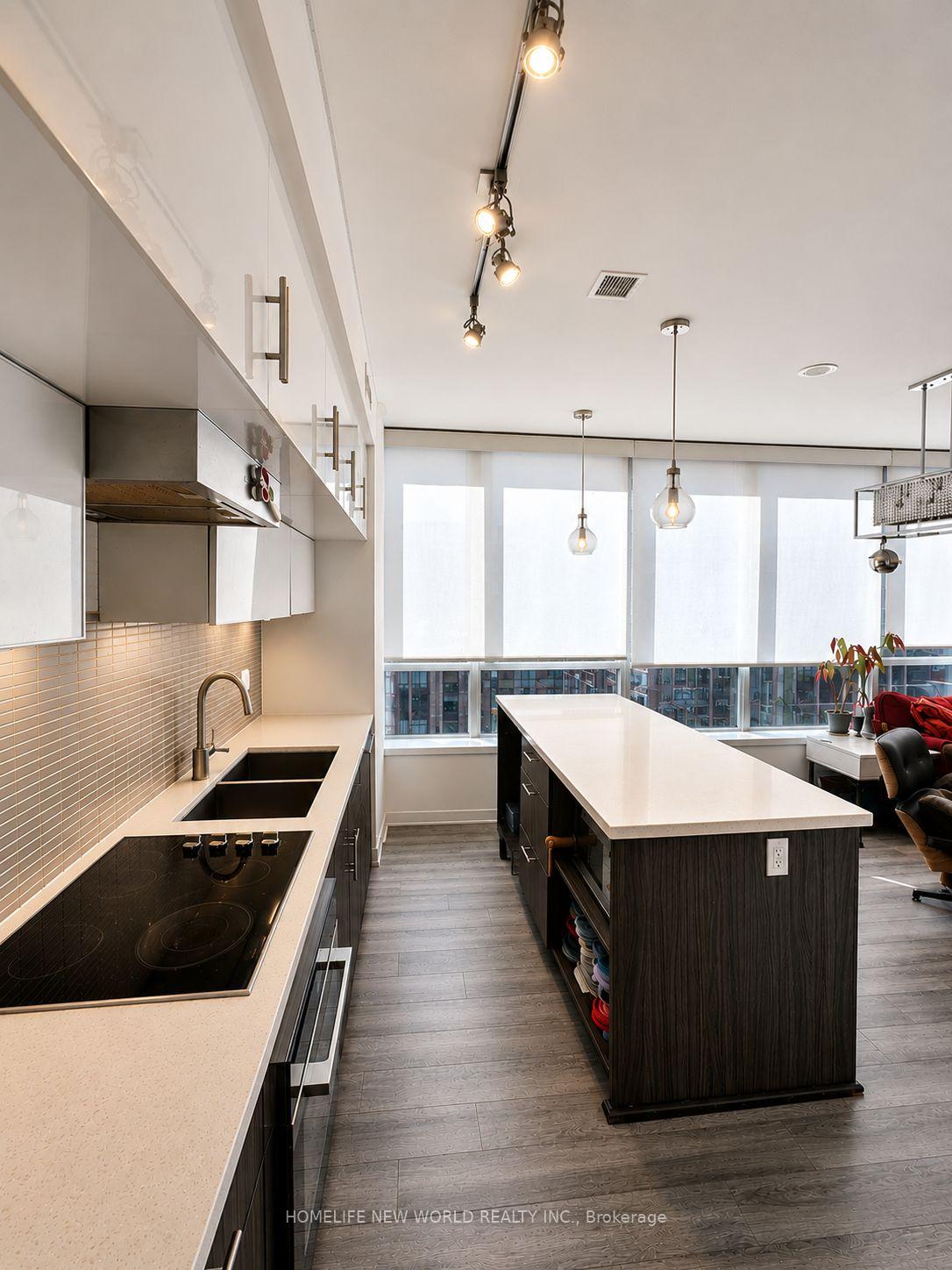 Photo 3 of Unit 1408, 8 Mercer Street, Toronto, Waterfront Communities — HOMEH