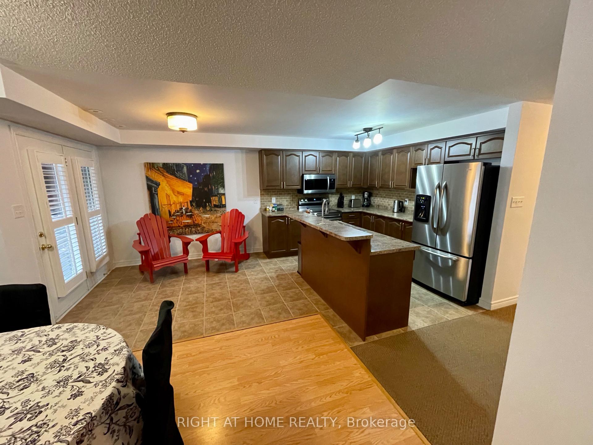 Photo 5 of Unit A, 2933 Bur Oak Avenue, Markham, Cornell — HOMEH
