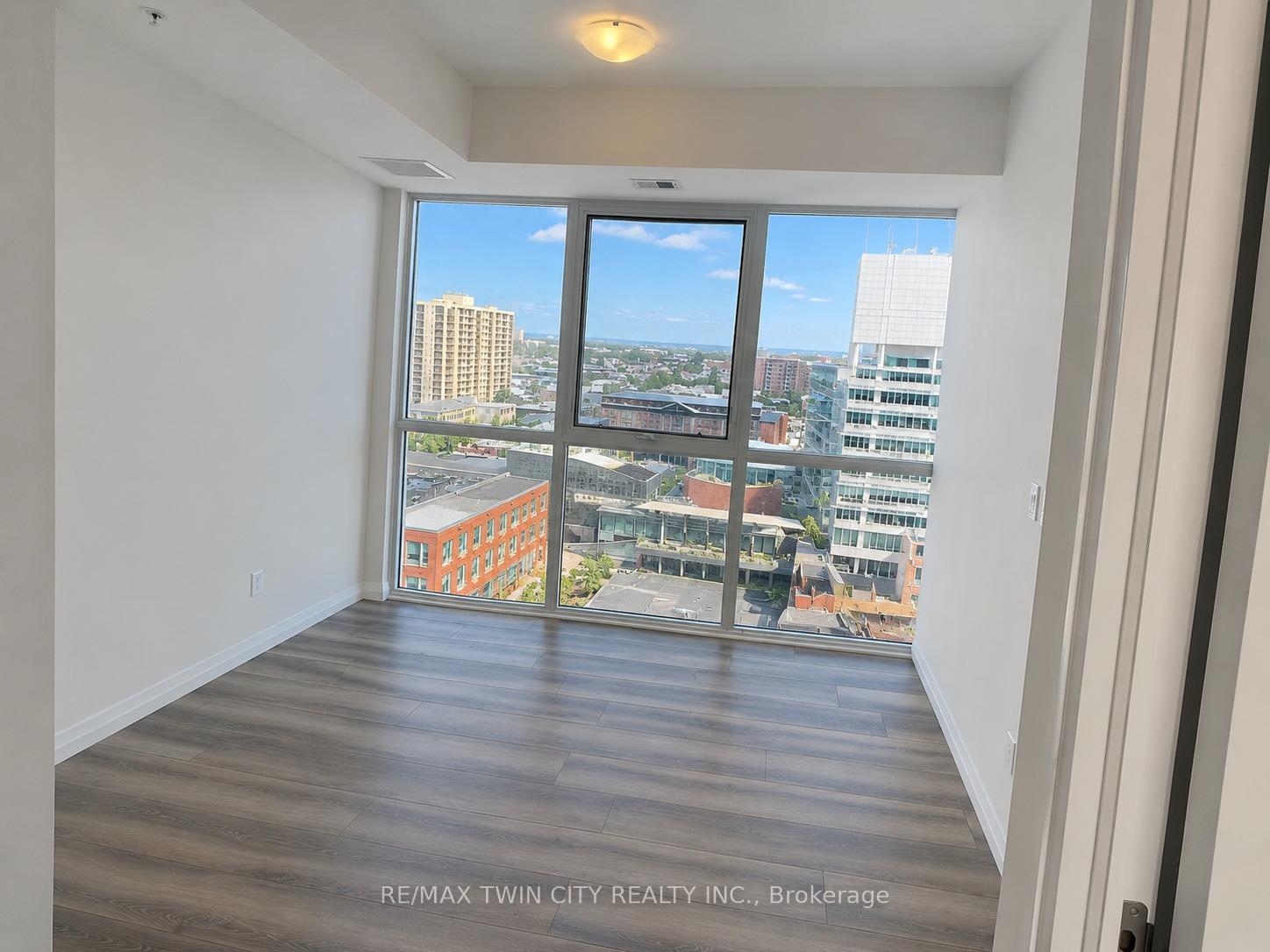 Photo 18 of Unit 1402, 60 Charles Street W, Kitchener, City Commercial Core — HOMEH