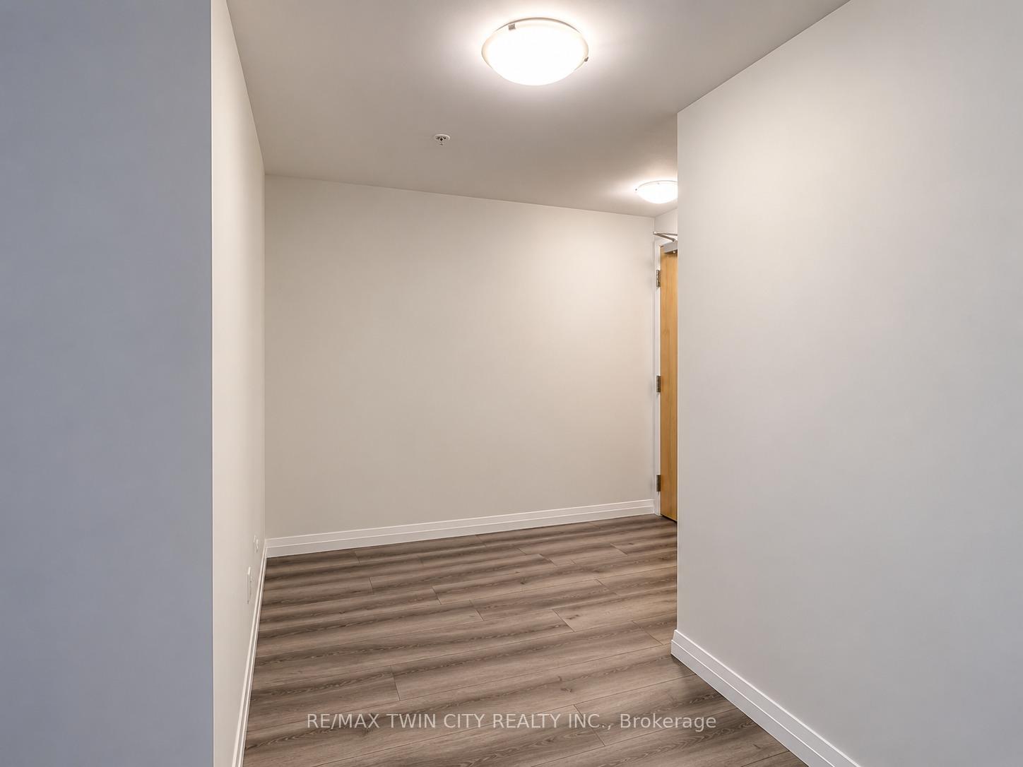 Photo 19 of Unit 1402, 60 Charles Street W, Kitchener, City Commercial Core — HOMEH