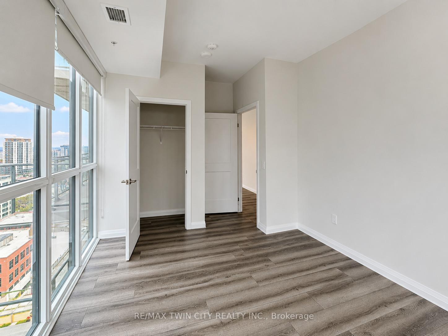 Photo 23 of Unit 1402, 60 Charles Street W, Kitchener, City Commercial Core — HOMEH