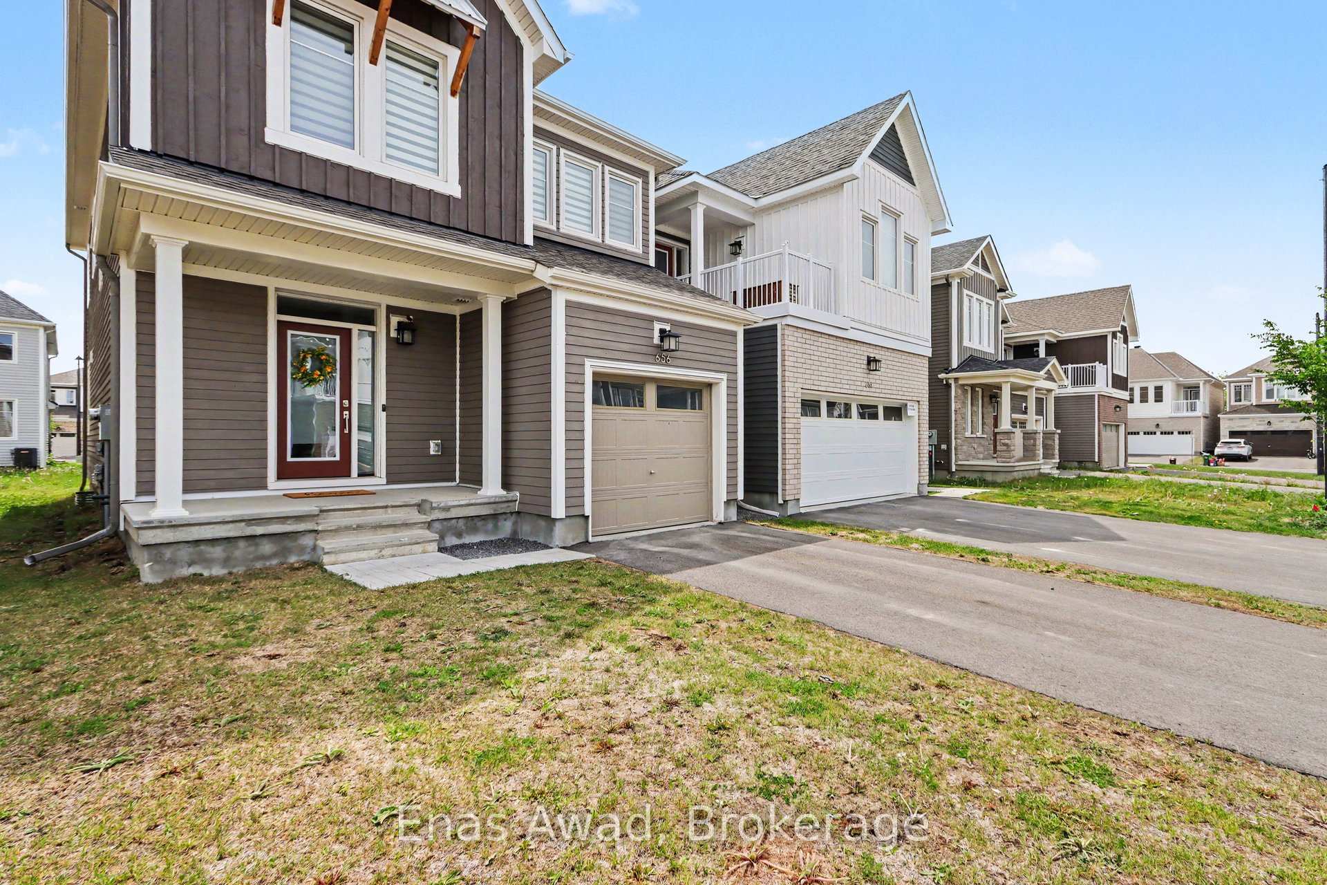Photo 3 of 656 Terrier Circle, Ottawa, Goulbourn Twp From Franktown Rd/South To Rideau — HOMEH