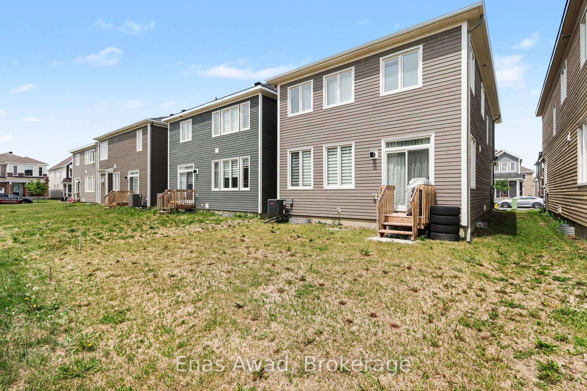 Photo 21 of 656 Terrier Circle, Ottawa, Goulbourn Twp From Franktown Rd/South To Rideau — HOMEH