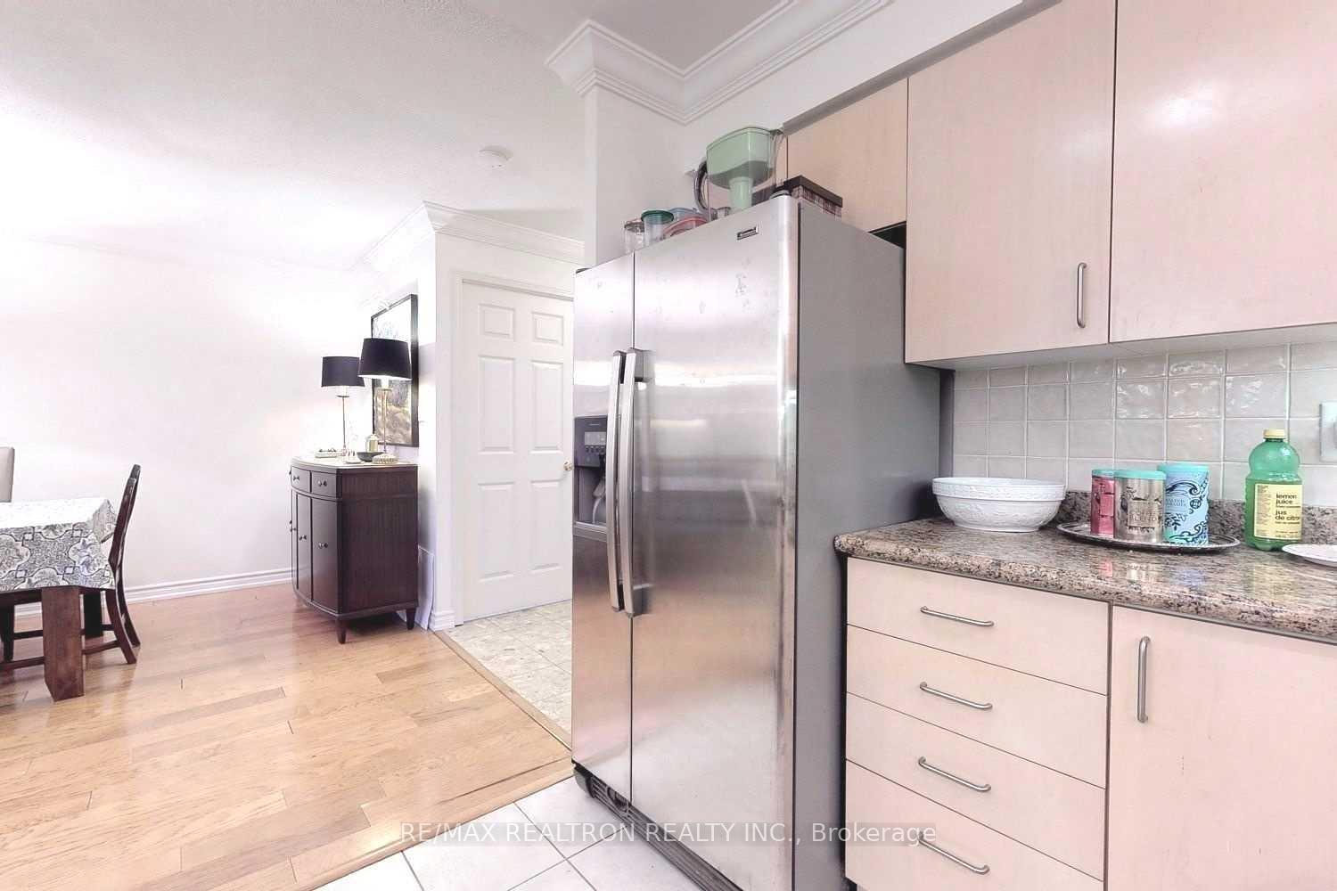 Photo 8 of Unit 107, 233 Beecroft Road, North York, Willowdale West — HOMEH