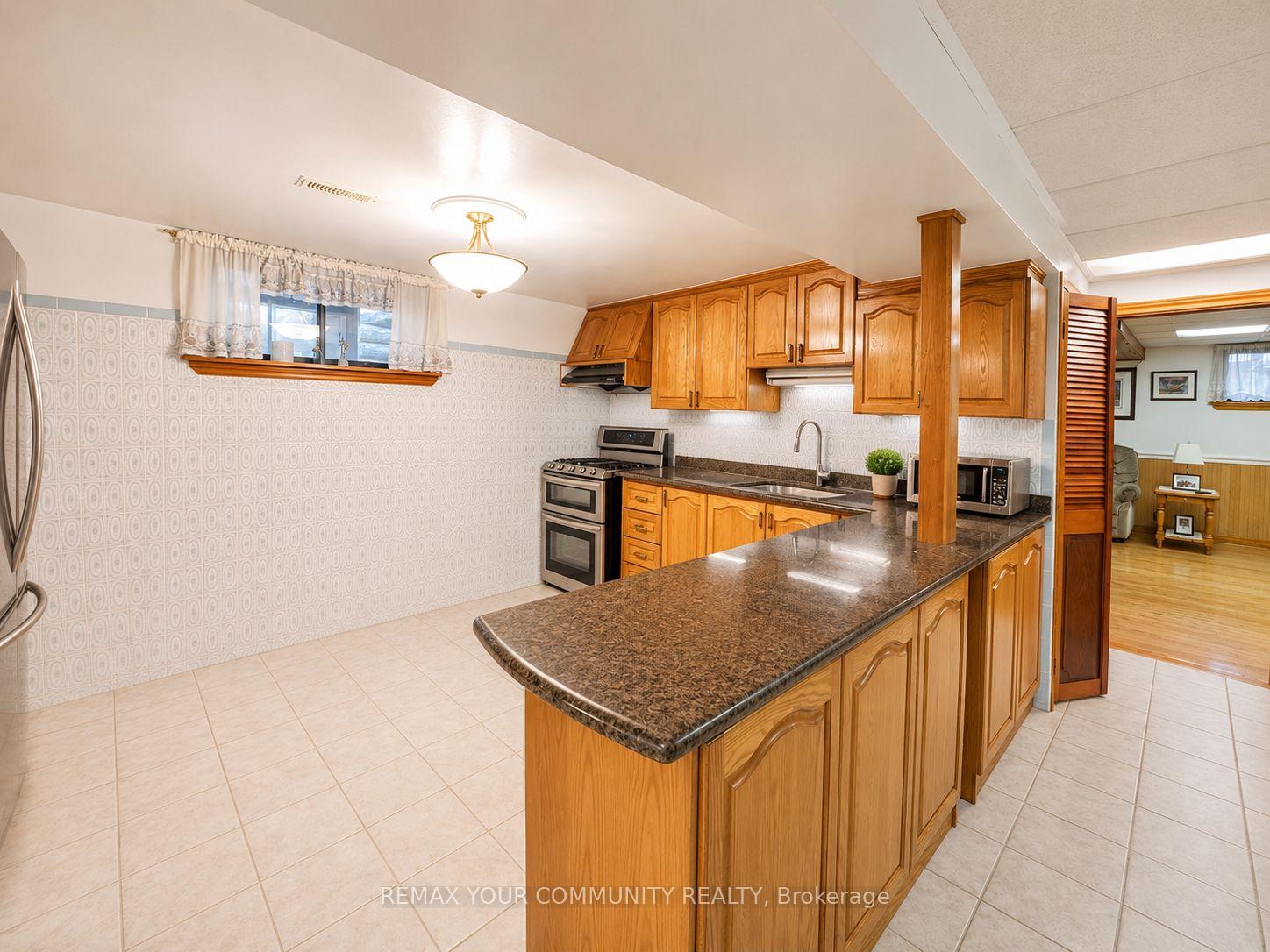 Photo 4 of 47 Cayuga Avenue, Toronto, Junction Area — HOMEH