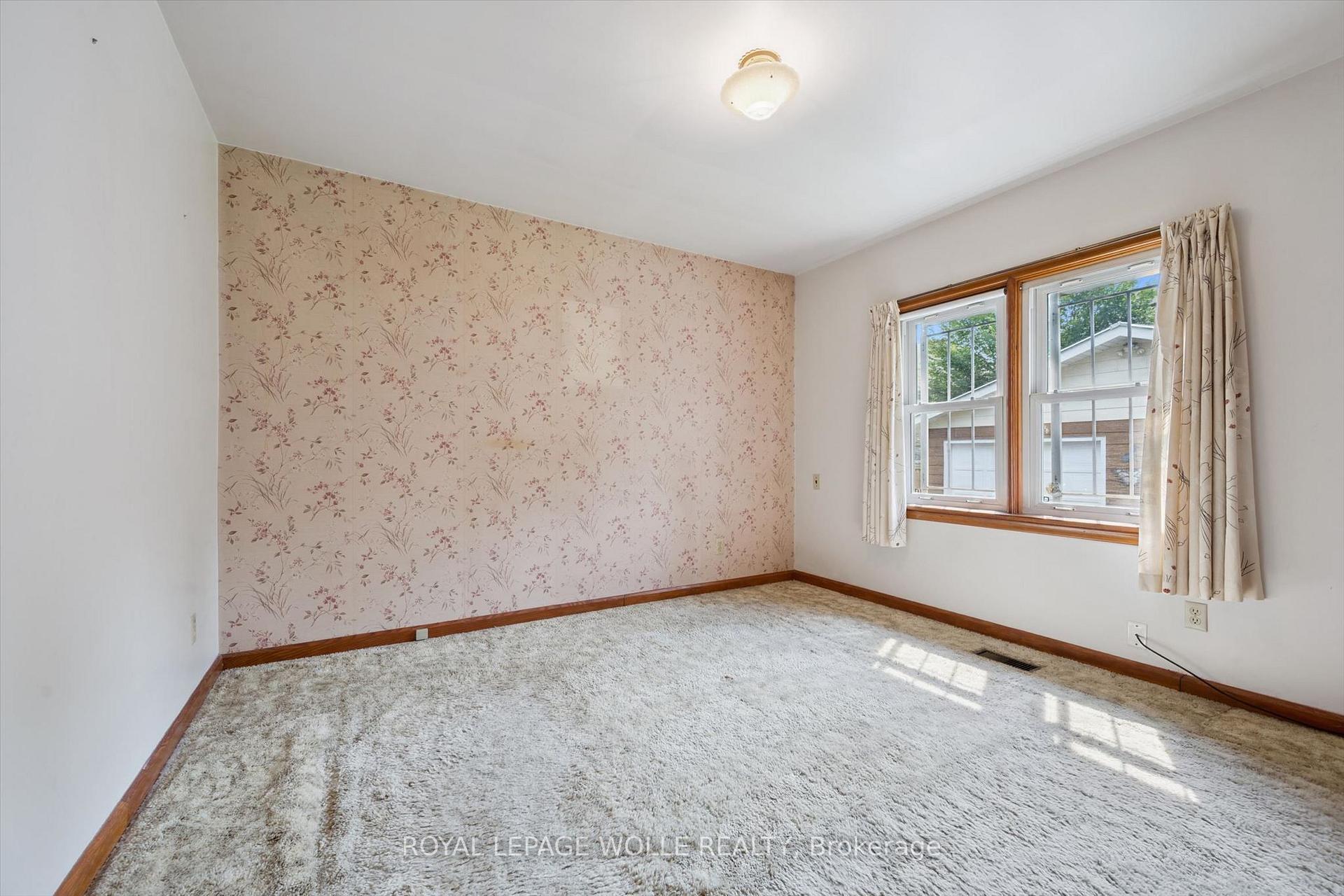 Photo 11 of 195 Blucher Street, Kitchener, Uptown Waterloo/North Ward — HOMEH