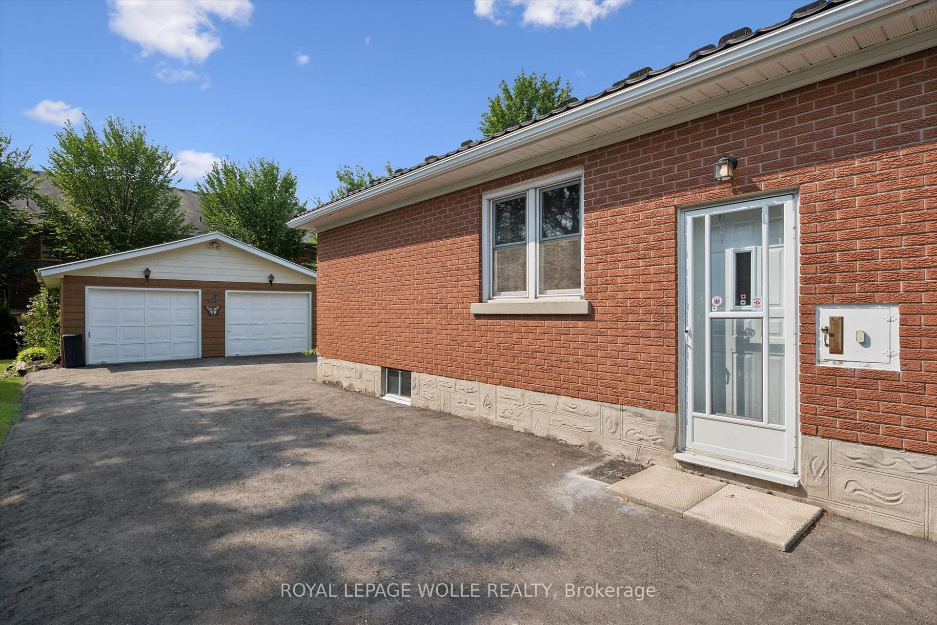 Photo 29 of 195 Blucher Street, Kitchener, Uptown Waterloo/North Ward — HOMEH