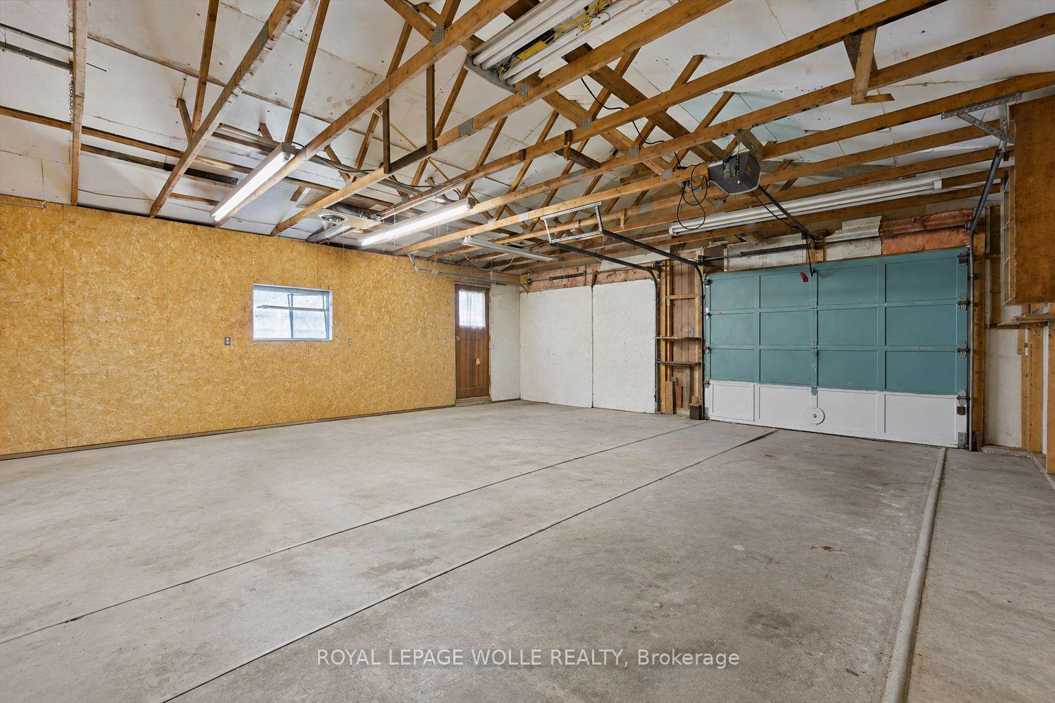 Photo 32 of 195 Blucher Street, Kitchener, Uptown Waterloo/North Ward — HOMEH