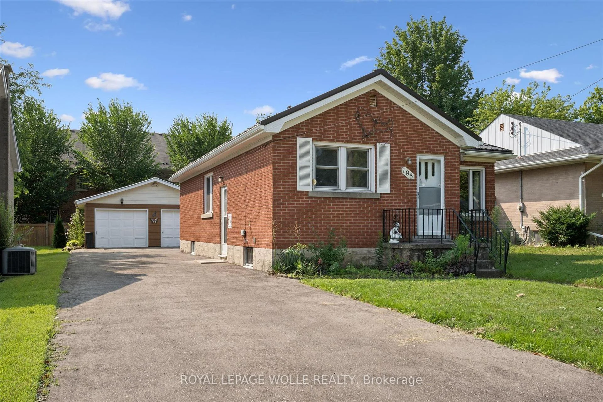Photo 2 of 195 Blucher Street, Kitchener, Uptown Waterloo/North Ward — HOMEH