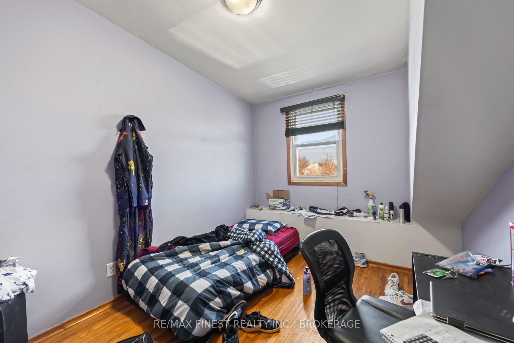 Photo 13 of 79-81A Queen Street, Kingston, East of Sir John A. Blvd — HOMEH