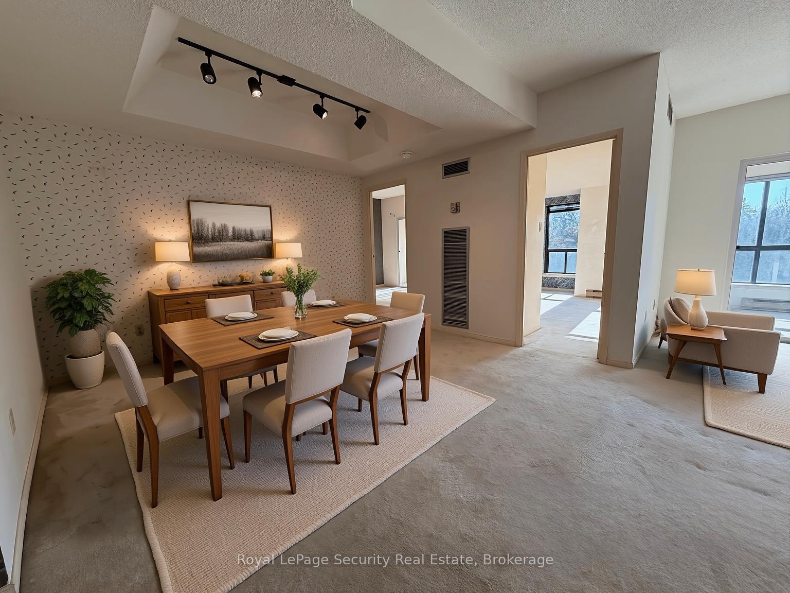 Photo 4 of Unit 10, 20 Glebe Road W, Toronto, Yonge-Eglinton — HOMEH