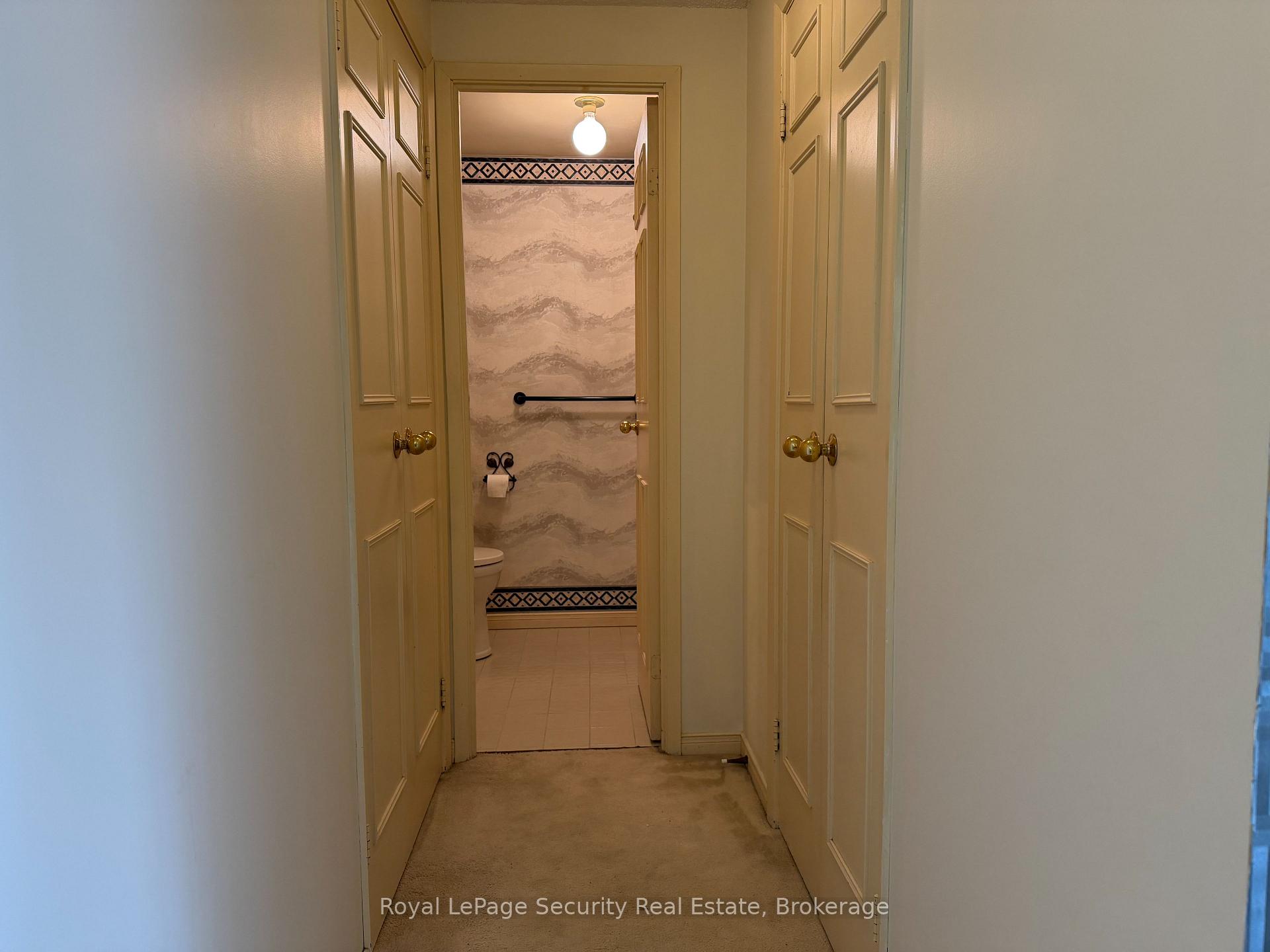 Photo 10 of Unit 10, 20 Glebe Road W, Toronto, Yonge-Eglinton — HOMEH
