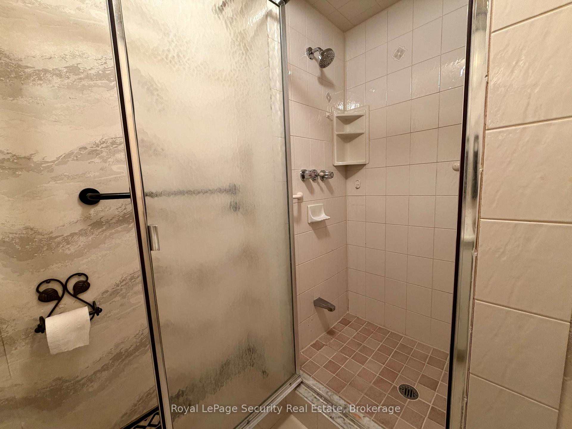 Photo 13 of Unit 10, 20 Glebe Road W, Toronto, Yonge-Eglinton — HOMEH