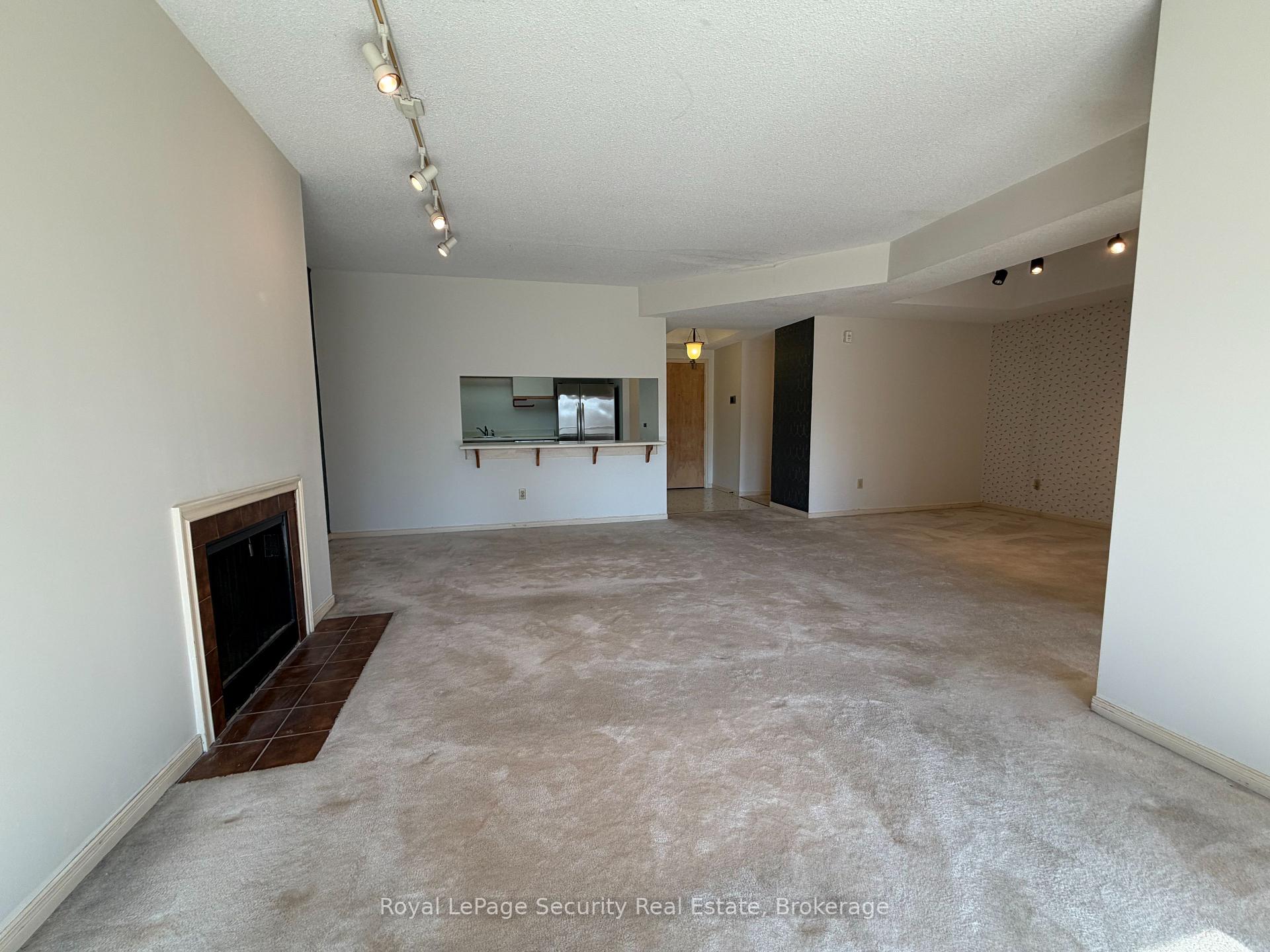 Photo 17 of Unit 10, 20 Glebe Road W, Toronto, Yonge-Eglinton — HOMEH