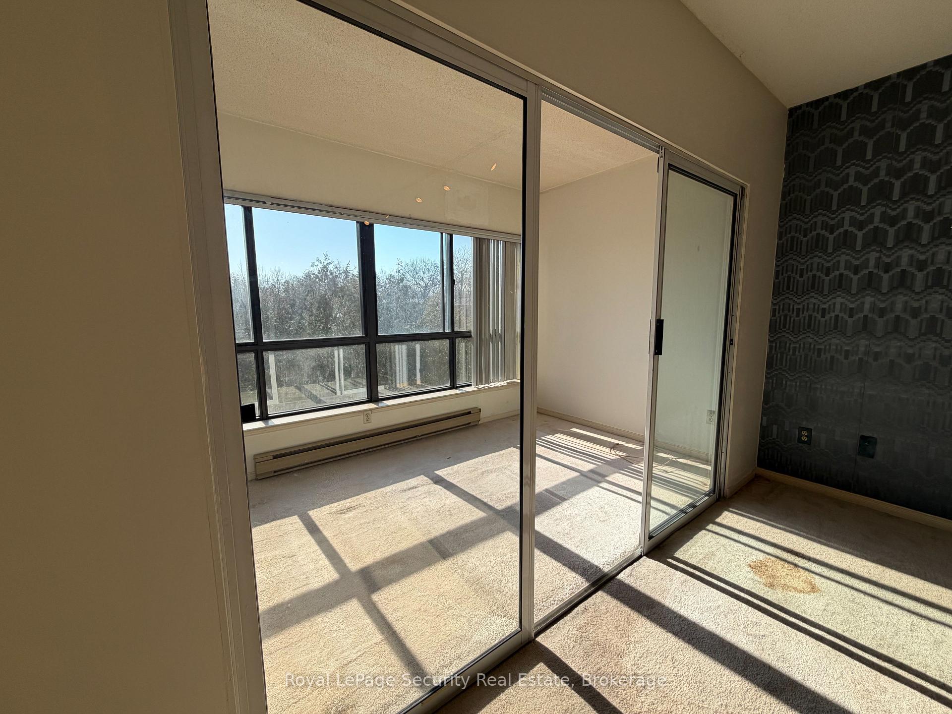Photo 19 of Unit 10, 20 Glebe Road W, Toronto, Yonge-Eglinton — HOMEH