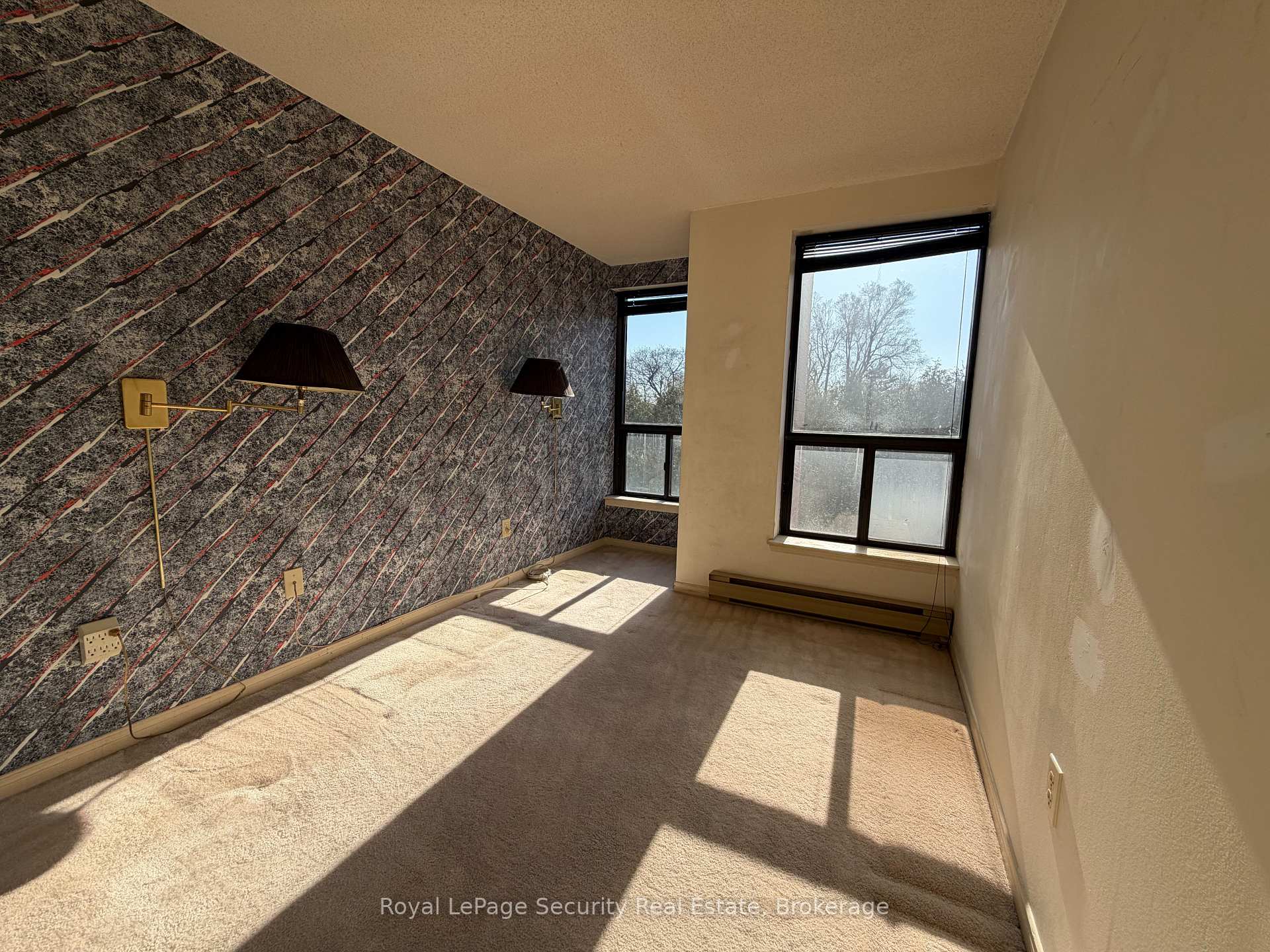 Photo 23 of Unit 10, 20 Glebe Road W, Toronto, Yonge-Eglinton — HOMEH