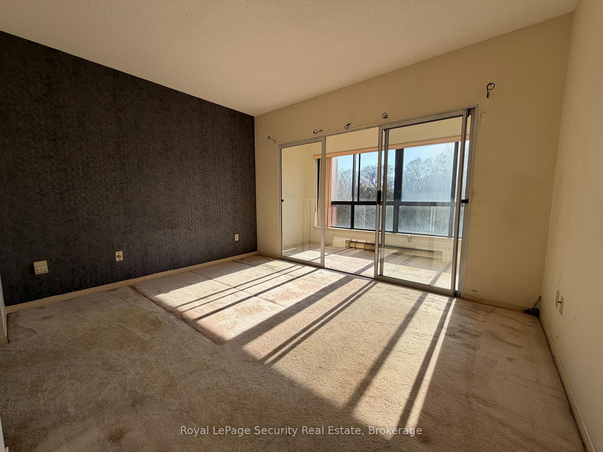Photo 25 of Unit 10, 20 Glebe Road W, Toronto, Yonge-Eglinton — HOMEH