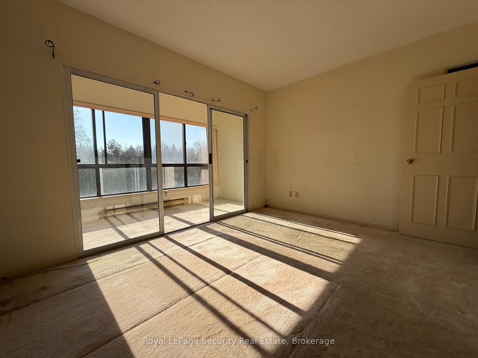 Photo 26 of Unit 10, 20 Glebe Road W, Toronto, Yonge-Eglinton — HOMEH