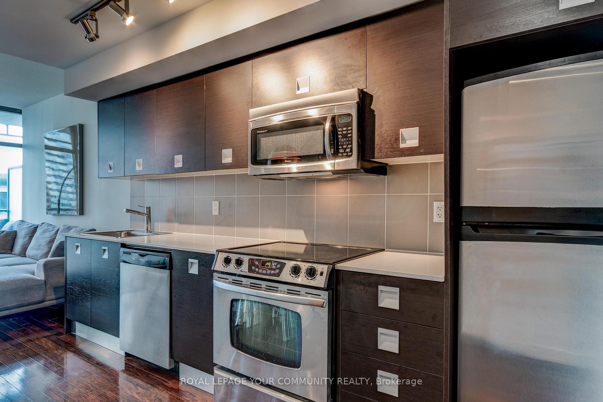 Photo 10 of Unit 3408, 33 Charles Street E, Toronto, Church-Yonge Corridor — HOMEH