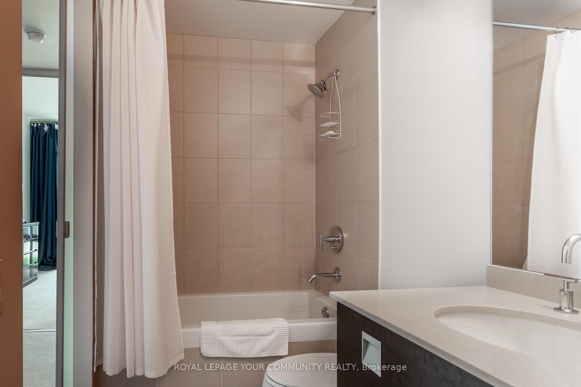 Photo 18 of Unit 3408, 33 Charles Street E, Toronto, Church-Yonge Corridor — HOMEH