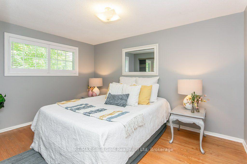 Photo 13 of 66 Shea Crescent, Kitchener, Laurentian Hills — HOMEH