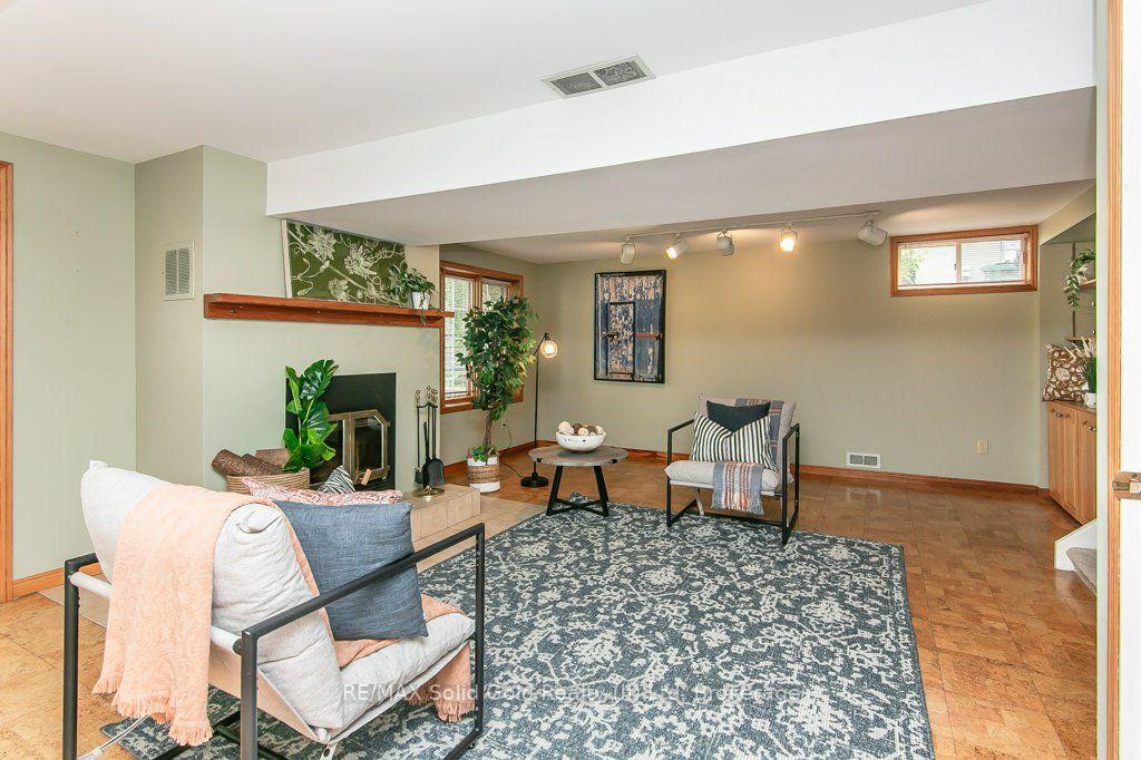 Photo 23 of 66 Shea Crescent, Kitchener, Laurentian Hills — HOMEH