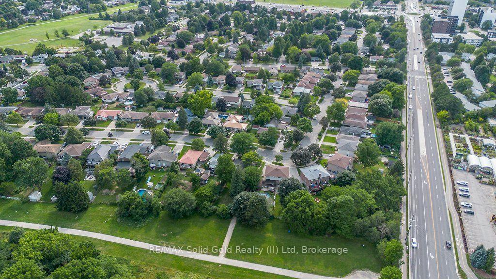 Photo 42 of 66 Shea Crescent, Kitchener, Laurentian Hills — HOMEH