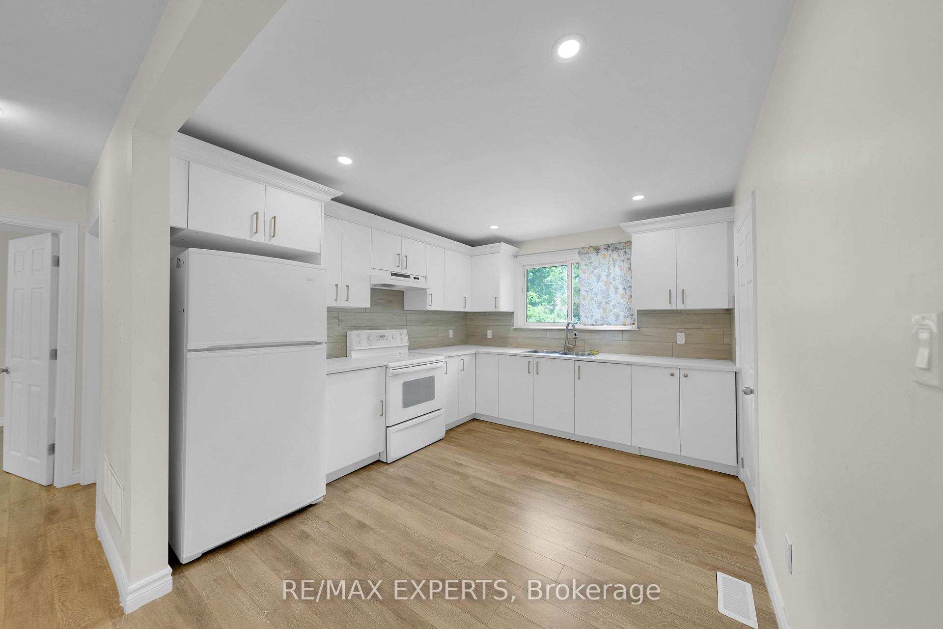 Photo 13 of Unit Main, 92 Tupper Street W, New Tecumseth, Alliston — HOMEH