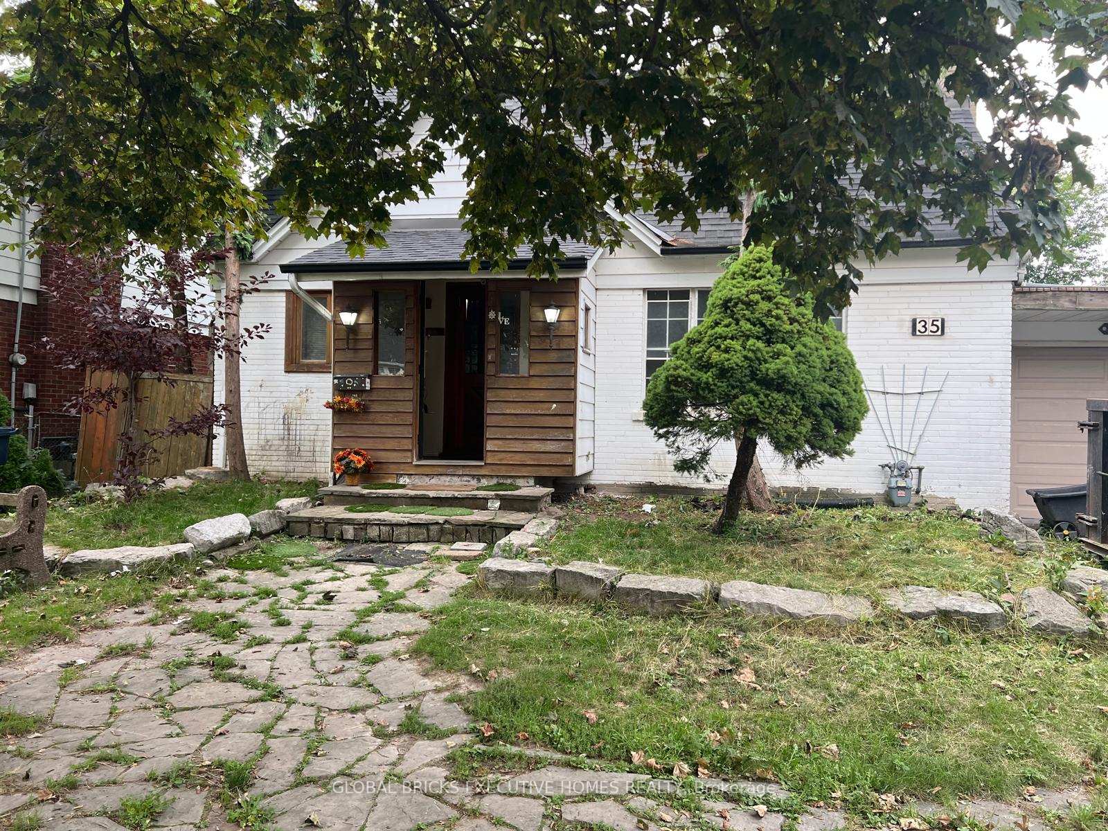 Photo of 35 Luverne Avenue