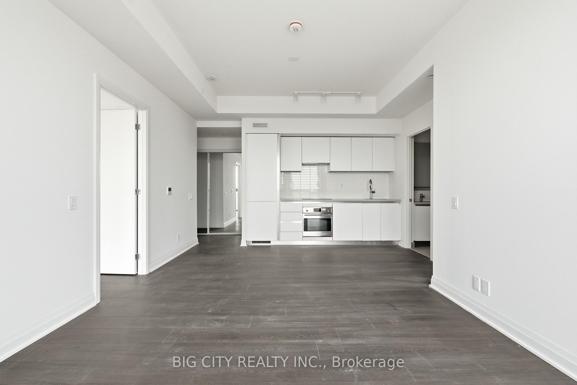 Photo 9 of Unit 1010, 25 Frederick Todd Way, Toronto, Leaside — HOMEH
